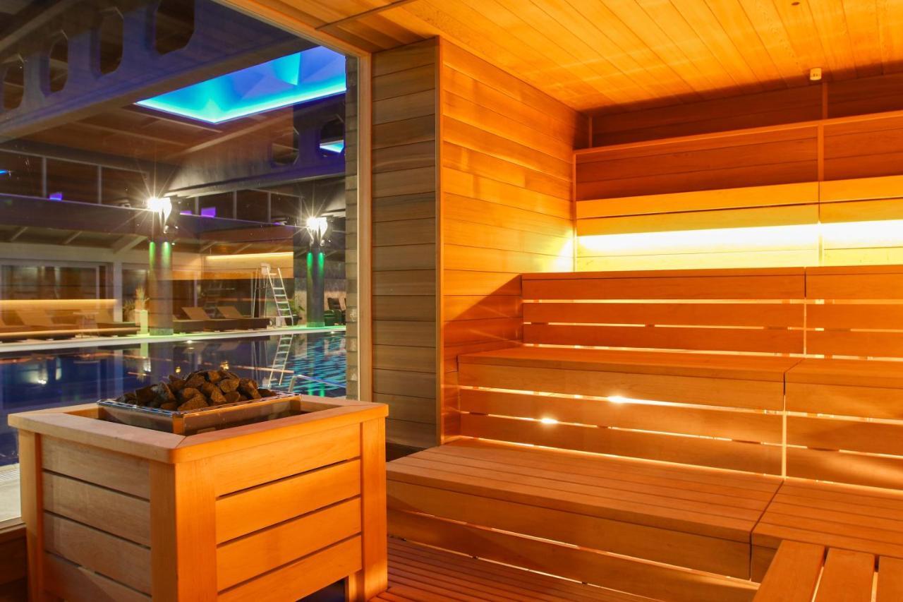 Baltic Beach Hotel & Spa Jūrkalne Extérieur photo A modern Finnish sauna